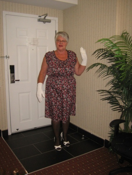 Silver Haired Nan Girdle Goddess Bares Her Big Tits And Twat In White Gloves