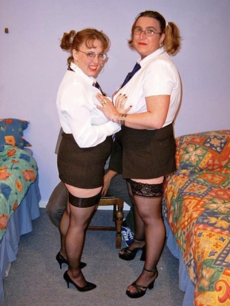 UK actress Curvy Claire and her girlfriend wear schoolgirl outfits for a double BJ style dress rehearsal.