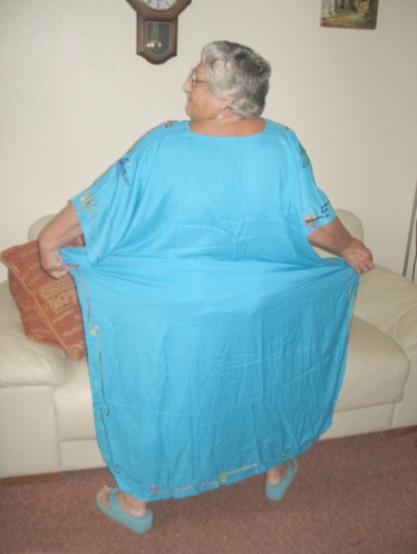 Obese Nan Grandma Libby Licks A Nipples After Taking Off Her Pink Panties