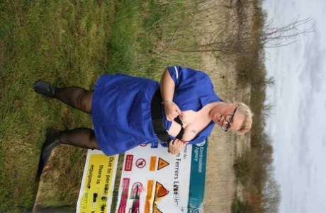 Lexie Cummings, an elderly woman from the UK who is 65 years old, bared herself on a pedestrian crossing.