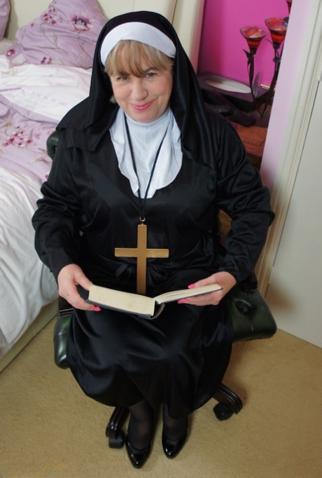 A young nun named Speedy Bee has been engaging in lesbian sex while wearing tight clothes.