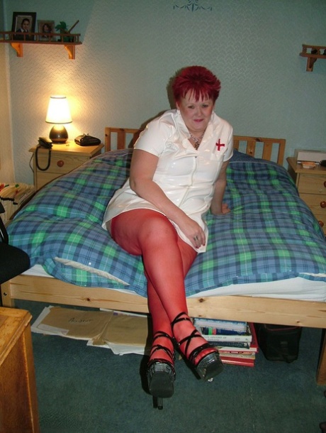 Mature Nurse With Red Hair Valgasmic Exposed Indulges In Foreplay With A Sissy