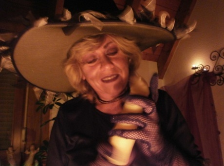 Wild Mature Witch Caro Sticking A Fat Dildo Up Her Juicy Twat For A Halloween