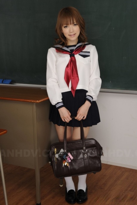 Cute Japanese Redhead Nazuna Otoi Frees Her Trimmed Muff From Sailor Outfit