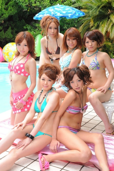 Sweet Japanese Girlfriends In Sexy Swimsuits Flaunt Their Beauty Poolside