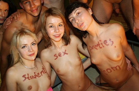 Naked Party Student - Teenage Sex Party Porn Pics & Naked Photos - PornPics.com