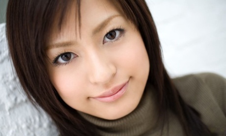 Japanese teen Misaki Mori exposes herself while changing her clothing