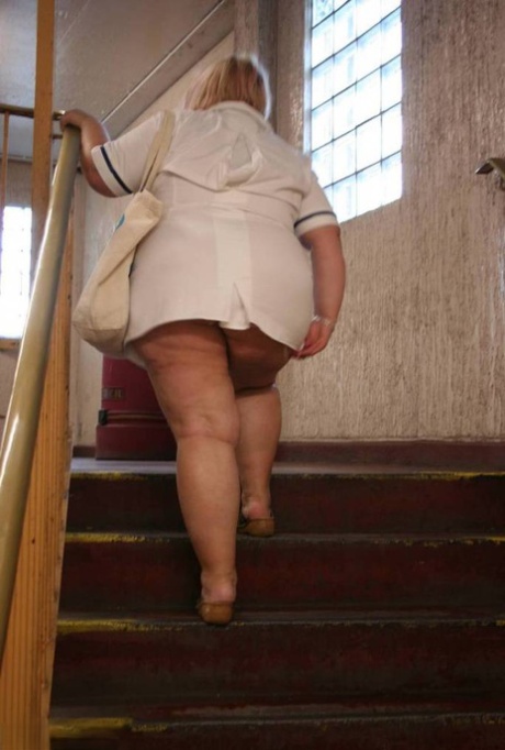 In a stroll along the pavement, Lexie Cummings, an overweight pensioner, exposes herself.