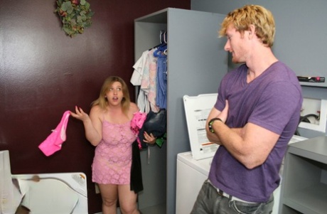 Chubby Teen Gets On Her Knees To Give A Stranger A Handjob In The Laundry Room