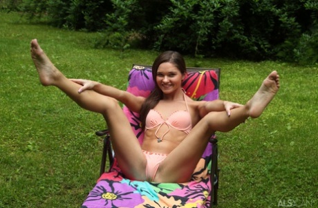 Thin Amateur Zoe Bloom Plays With Her Butterfly Pussy On A Lawn Chair
