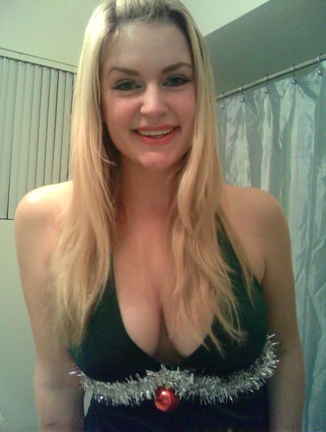Big Titted Blonde Amateur Danielle Takes Naughty Selfies Around The House