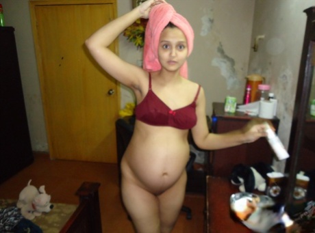 Pregnant Babe India - Indian Pregnant Porn Pics & Naked Photos - PornPics.com