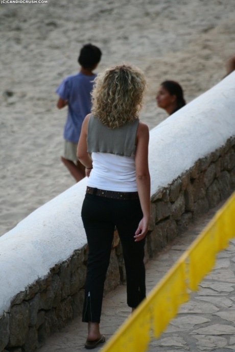 Voyeur Beach Scenes - Beach Voyeur Porn Pics & Naked Photos - PornPics.com