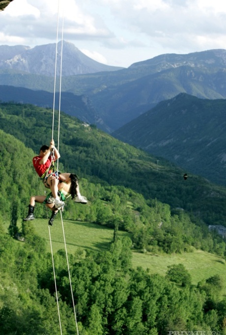 Hot Asian Mountain Climber Sucks Her Guide's Hard To Get Rescued