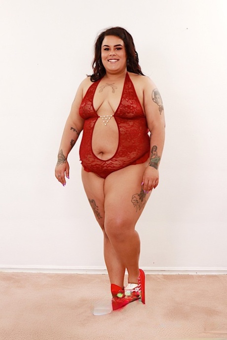 Latina SSBBW Spooky Fat Brat goes for the nude in canvas shoes instead of red lingerie.
