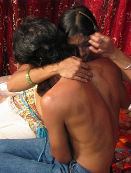 Indian Woman Unleashes Her Natural Breasts Before Kissing Her Lover