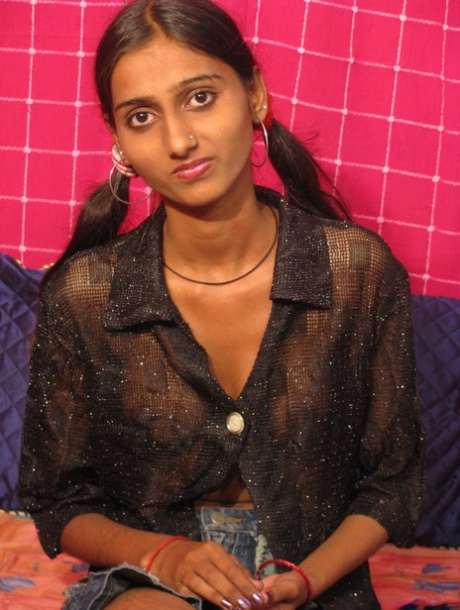 Tall Indian Girl Aarti Exposes Her Firm Breasts In A Skirt