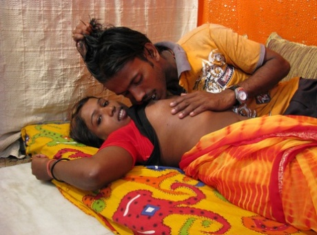 Indian Girl Ends Up On Top During Sexual Intercourse With Her Lover