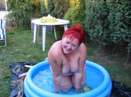 The activity of an older man, BBW Valgasmic Exposed with redheaded heads, involves playing in the pool with his donning.