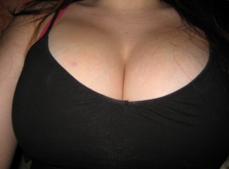 Chubby Amateur Takes Teasing Self Shots During A Solo Engagement