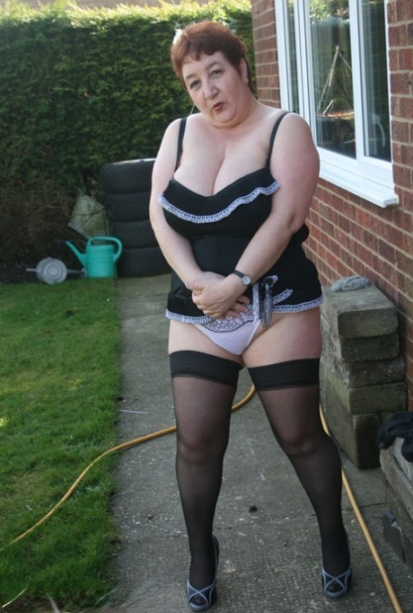 Older Amateur BBW Kinky Carol Unleashes Her Huge Tits Outside Her House