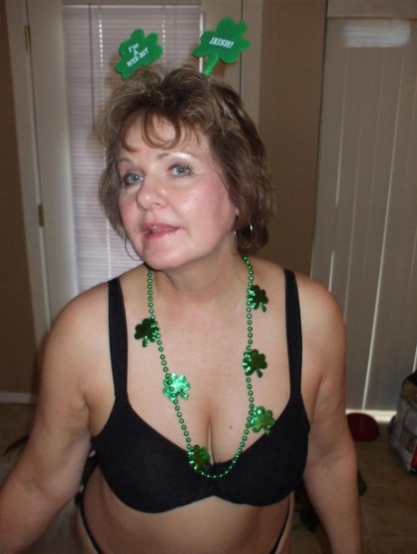 An Older woman can use Busty Bliss cups or natural tits before giving a St Paddy's day blowjob.