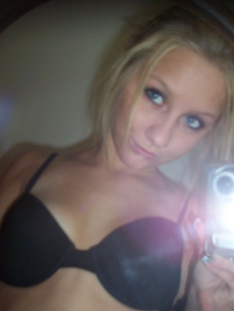 Extensive: Blonde amateur Kylie pulls off her breasts in a tempting fashion.