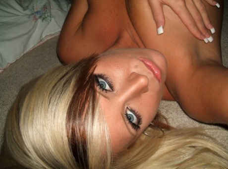 Self-shots are a common sight for blonde amateurs with blue eyes, but they can also be used in a teasing manner.