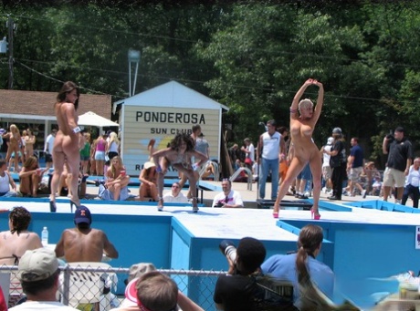 Amateur Girls Get Naked Up On Stage At A Clothing Optional Club