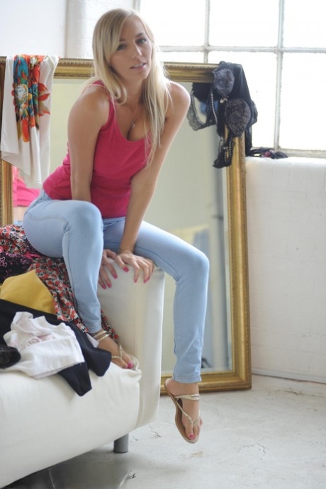 Blonde Amateur Hayley Marie Coppin Gets Naked In Front Of A Mirror