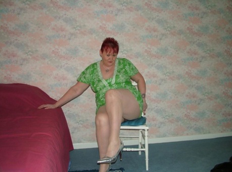 In the past, an older redhead like BBW Valgasmic had to wear pantyhose while sitting on a wooden chair.