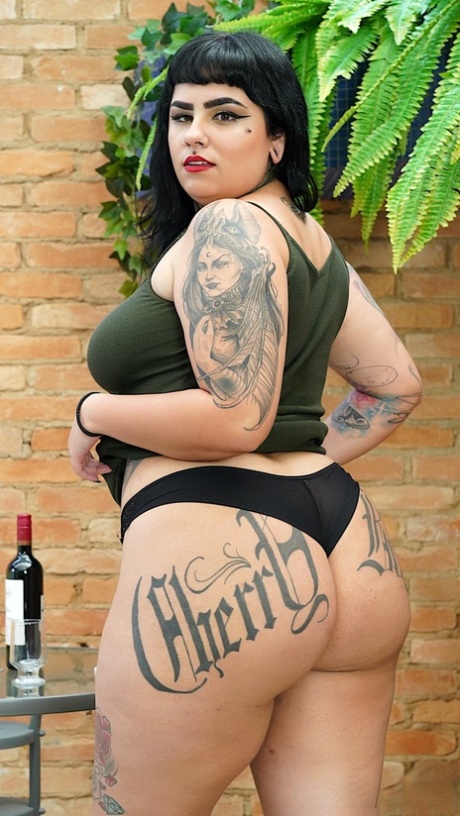 Big Ass Porn Stars Tatoo - Big Ass Tattoo Porn Pics & Naked Photos - PornPics.com