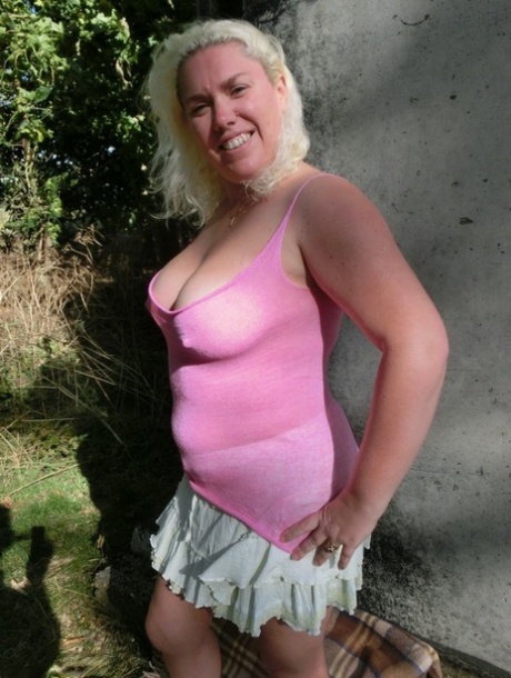 Thick Blonde Barby Bares Her Saggy Boobs And Bald Cunt In A Rural Location