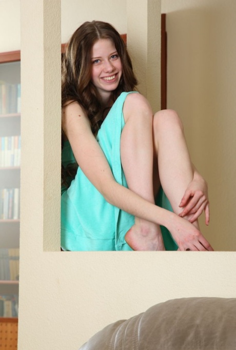 Long Legged 18 Year Old Nicole Works Free Of A Dress For Confident Nude Poses