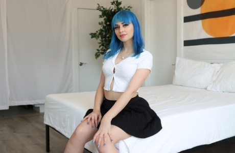 Hot Teen Jewelz Blu Sports Blue Hair And Brows During POV Sex With A Big Cock