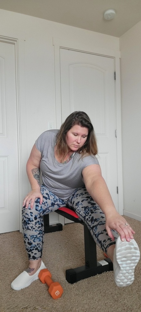 Obese Amateur Busty Kris Ann Gets Naked While Working Out At Home