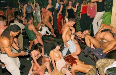 Club Party Turns Into Orgy As Girls Get Drunk Enough For Wild Public Fucking