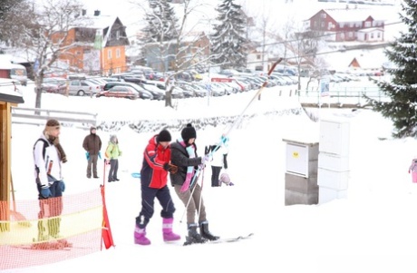 Four Teen Girls Try Lesbian Sex For The First Time After Hitting The Slopes