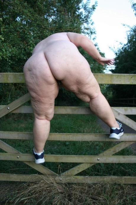During her time in the country, Lexie Cummings, an overweight British female, exposes herself.
