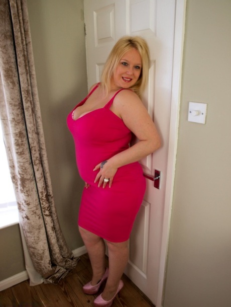 Overweight Blonde Sindy Bust Looses Her Big Boobs And Snatch From A Pink Dress