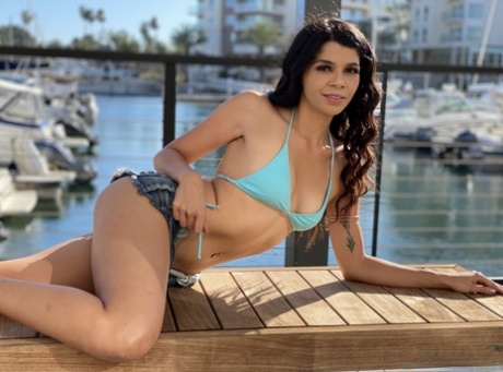 Harley Haze Models A Bikini At A Marina Prior To POV Sex With A Big Cock