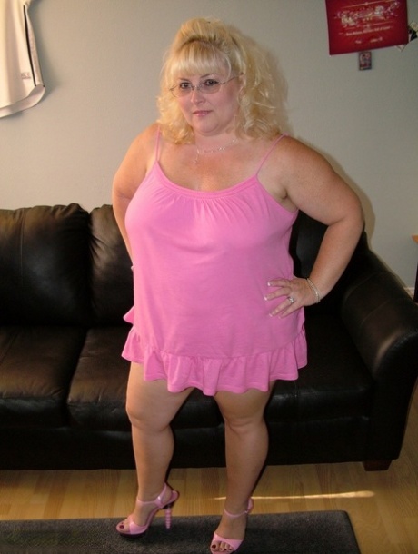 Blonde Fatty Taffy Spanx Works Her Big Tits And Bald Cunt Free Of A Pink Dress