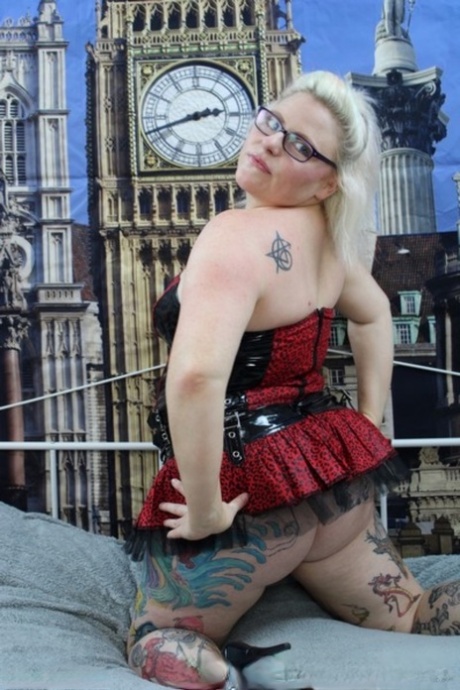 Large trophyCategory:Middle-sized classBig Big Ass, Huge Blondes, High Heels (Hall-colored) Glasses 'The Greatest Thing of all Time' Inquiries from the MILFUnited Kingdom