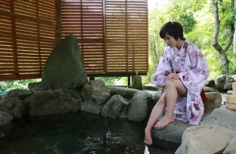 Japanese Beauty Hasumi Slips Out Of A Kimono While Getting In A Hot Tub