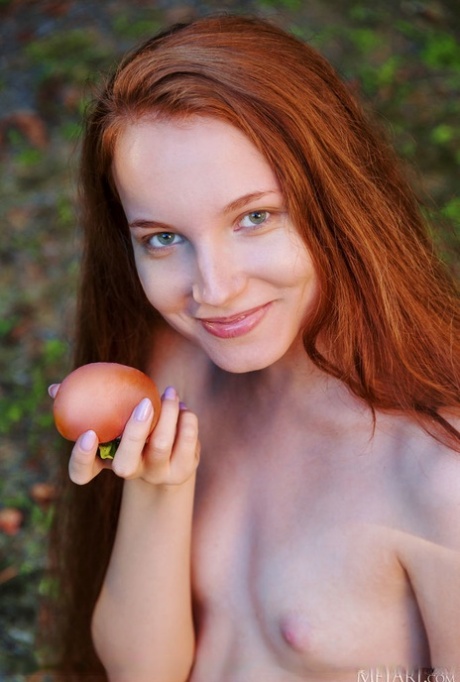 Hot Latina Teen Lola Jolie Gets Naked In A Yard Before Picking Ripe Fruit