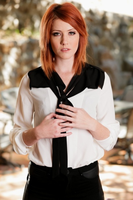 Gorgeous Redhead Stunner Elle Alexandra Strips Down Sensually