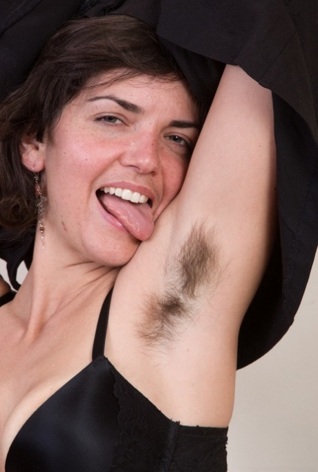 Smiley Amateur Katie Z Licks Hairy Armpits And Spreads Her Very Furry Pussy