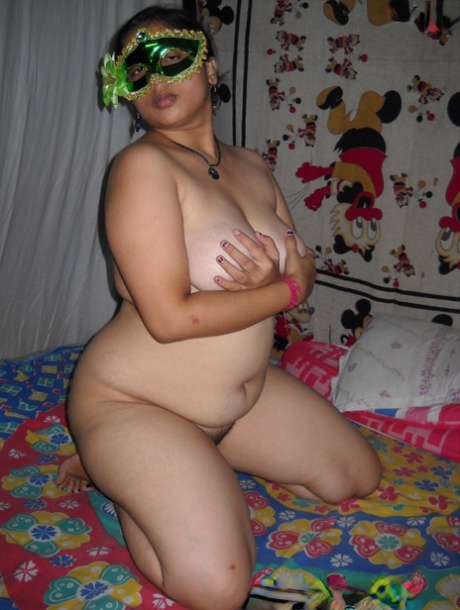 Fat Indian Girls Nude - Fat Indian Porn Pics & Naked Photos - PornPics.com