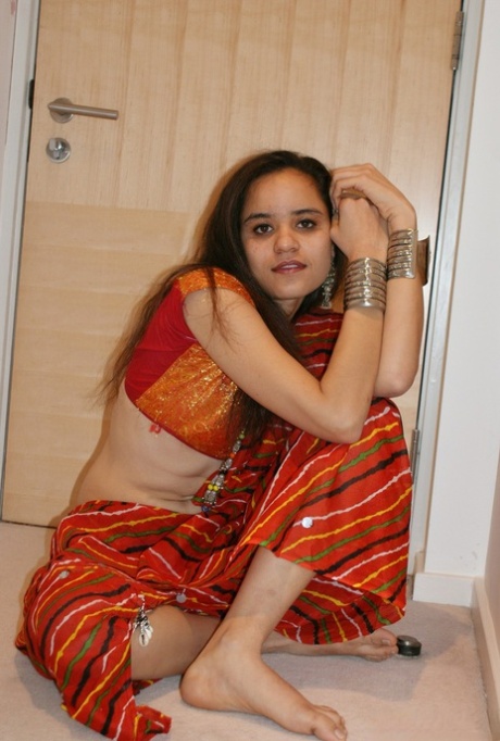 Indian Princess Nude - Indian Princess Porn Pics & Naked Photos - PornPics.com