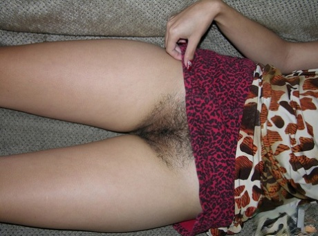 Hairy Pussy Indian Upskirt